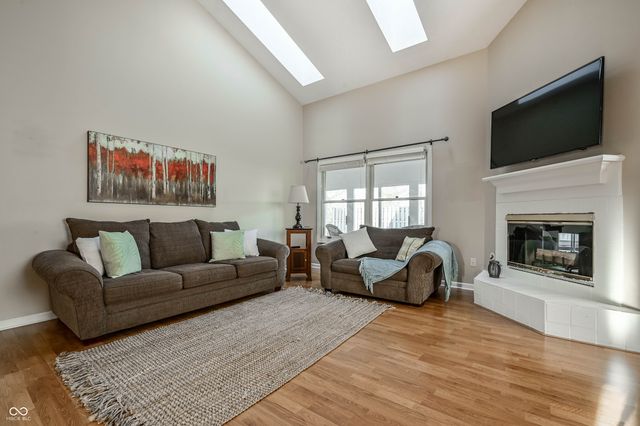 8802 Saddle Court, Indianapolis, IN 46256