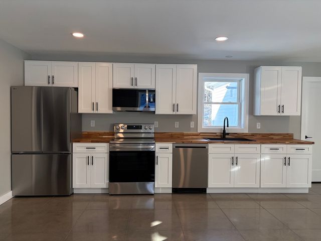 68 Acadia Road, Gardner, MA 01440