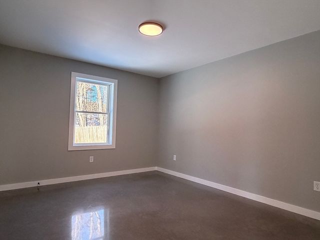 68 Acadia Road, Gardner, MA 01440