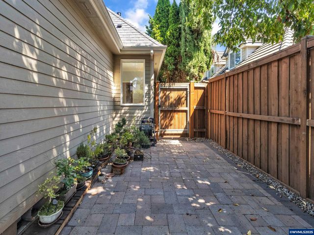 1448 Brewster Av SE, Salem, OR 97302