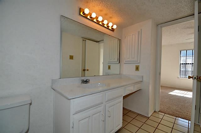 2610 Lakehill Lane 12b, Carrollton, TX 75006