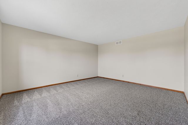 676 ELBERON Way, Roscoe, IL 61073