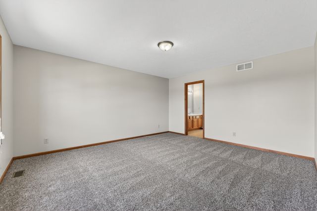676 ELBERON Way, Roscoe, IL 61073
