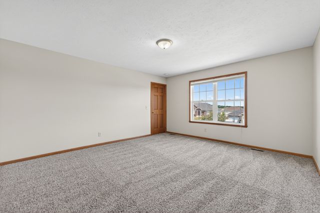 676 ELBERON Way, Roscoe, IL 61073