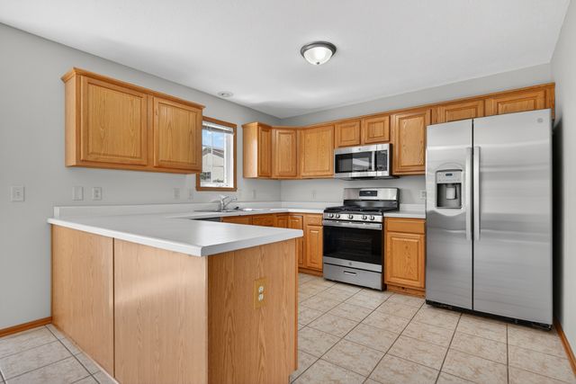 676 ELBERON Way, Roscoe, IL 61073