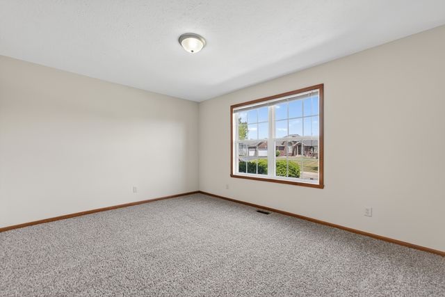 676 ELBERON Way, Roscoe, IL 61073
