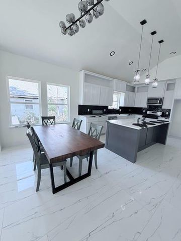 325 SE 19th Street, Oklahoma City, OK 73129