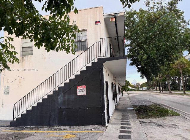 1601 NW 62nd St 21, Miami, FL 33147