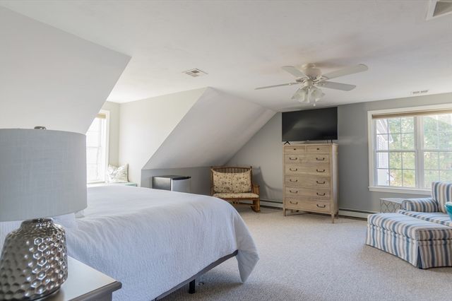 32 Hedge Rd C, Plymouth, MA 02360