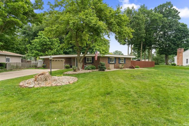 61560 Druid Lane, South Bend, IN 46614