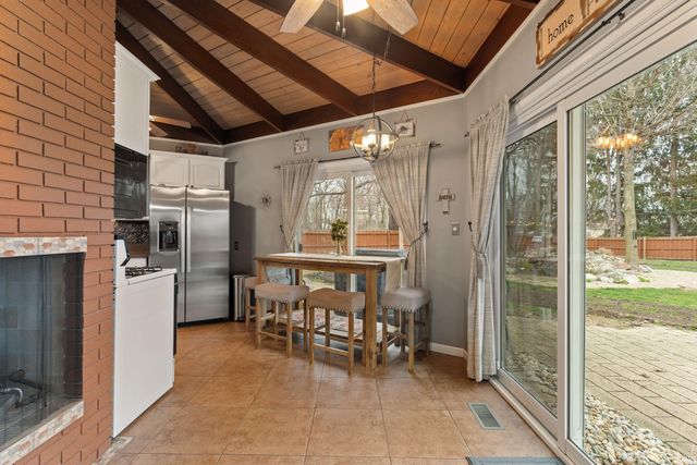 61560 Druid Lane, South Bend, IN 46614