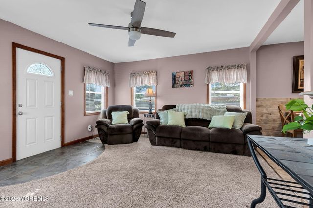 1 Krueger Place, Middletown, NJ 07748