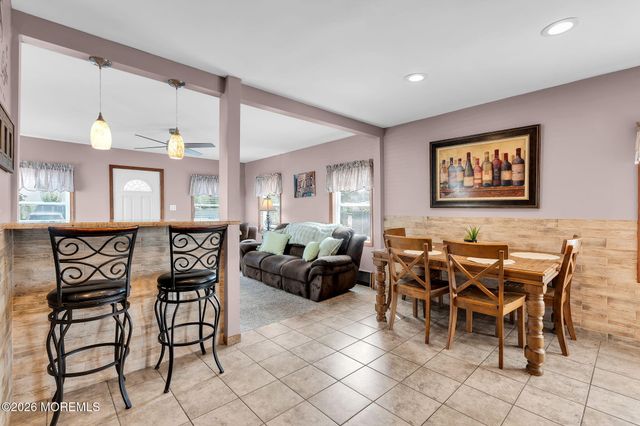 1 Krueger Place, Middletown, NJ 07748