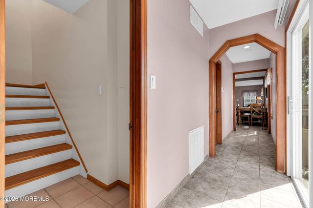 1 Krueger Place, Middletown, NJ 07748