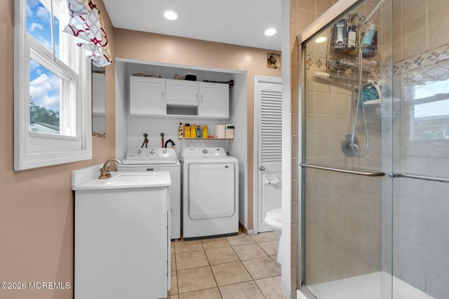 1 Krueger Place, Middletown, NJ 07748