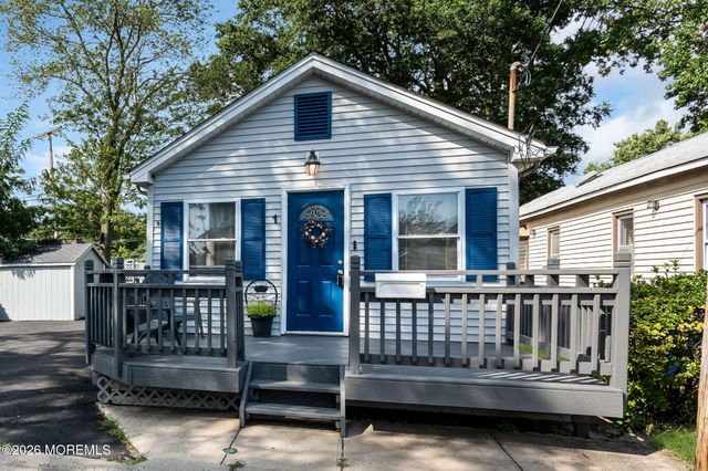 1 Krueger Place, Middletown, NJ 07748