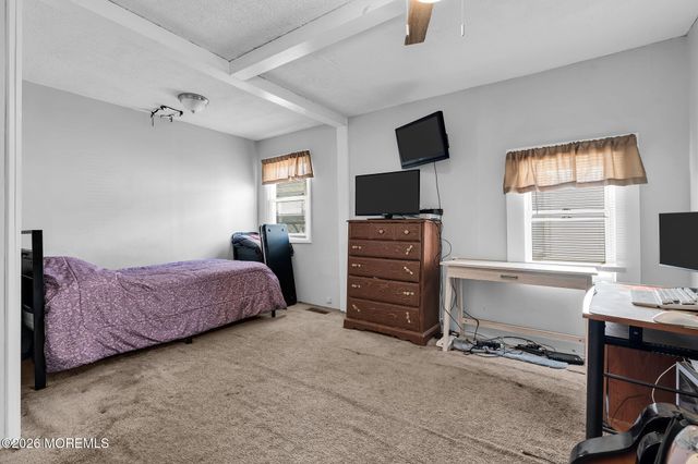 1 Krueger Place, Middletown, NJ 07748