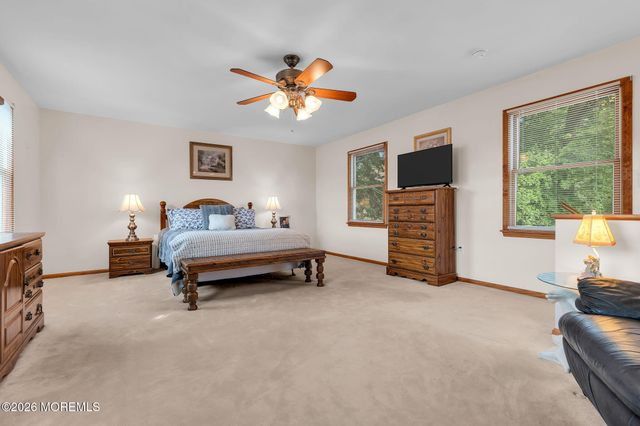 1 Krueger Place, Middletown, NJ 07748