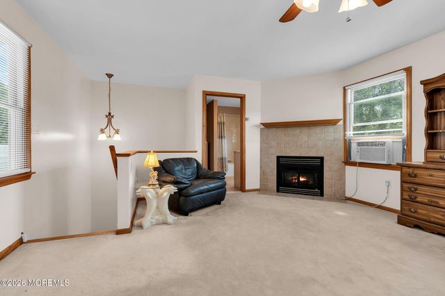 1 Krueger Place, Middletown, NJ 07748