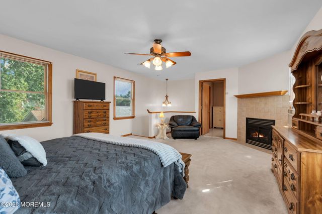 1 Krueger Place, Middletown, NJ 07748