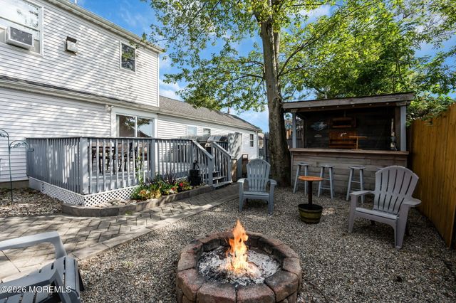 1 Krueger Place, Middletown, NJ 07748