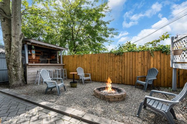 1 Krueger Place, Middletown, NJ 07748