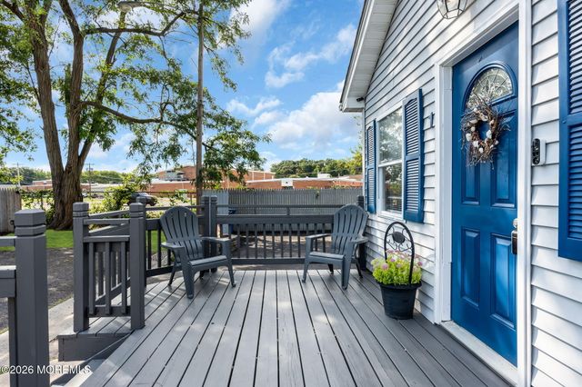 1 Krueger Place, Middletown, NJ 07748