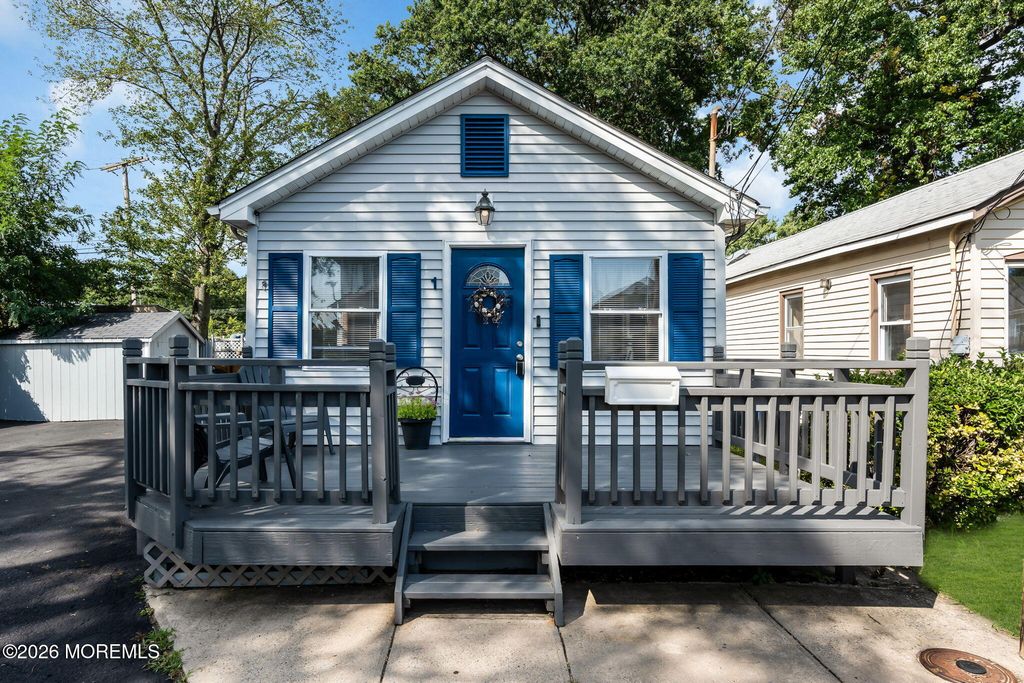 1 Krueger Place, Middletown, NJ 07748