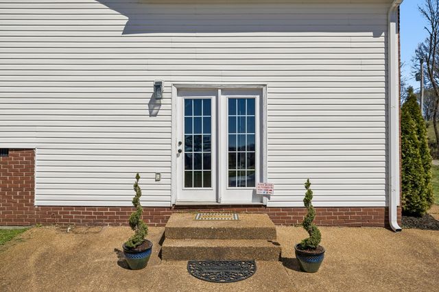 1245 Cliff Amos Rd, Spring Hill, TN 37174