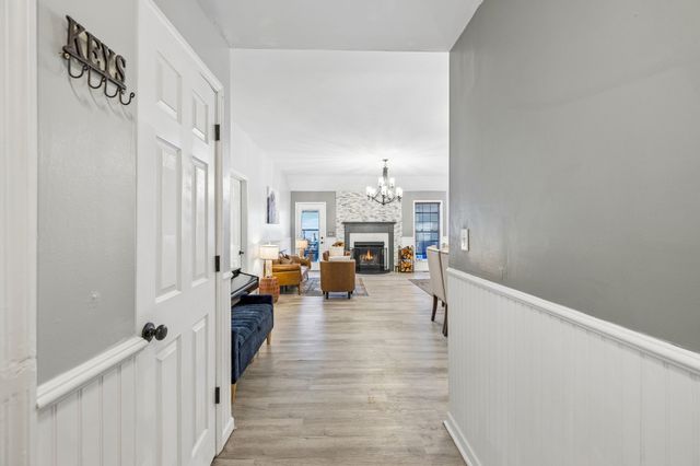 1245 Cliff Amos Rd, Spring Hill, TN 37174