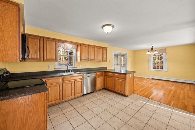 74 Higgins Rd, Kingston, MA 02364