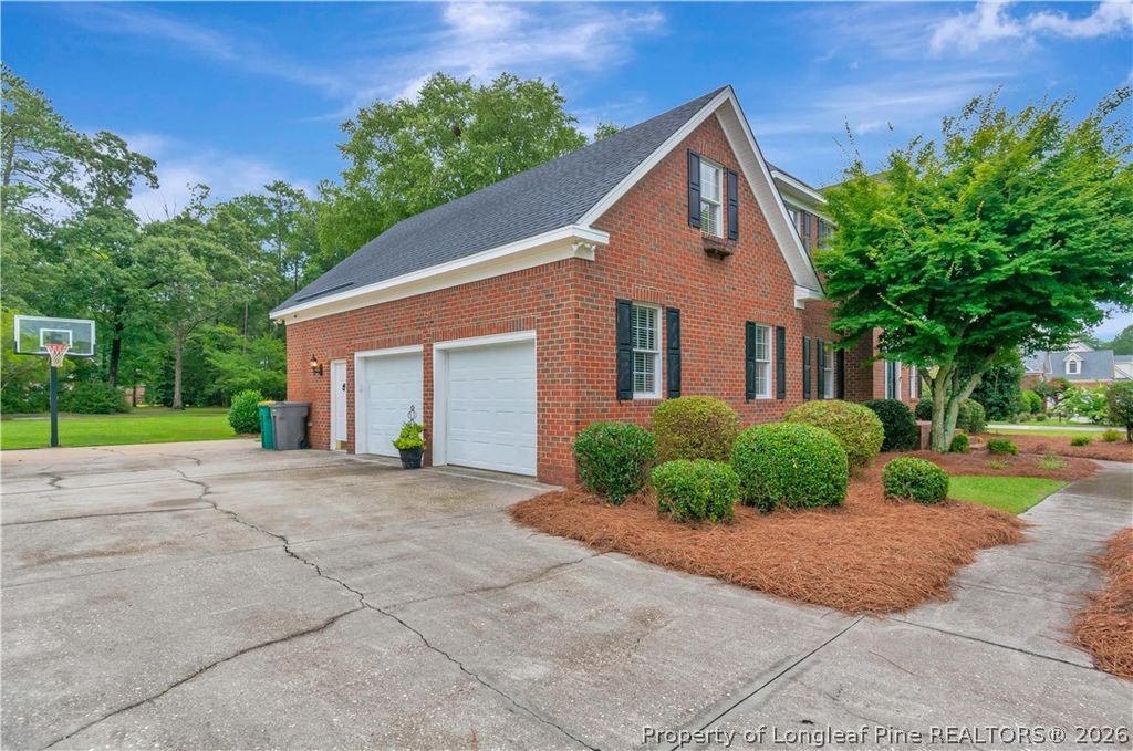 5008 Willow Oak Drive, Lumberton, NC 28358 — photo 2