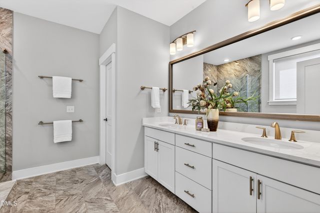 1925 Custom Lane, Apex, NC 27502