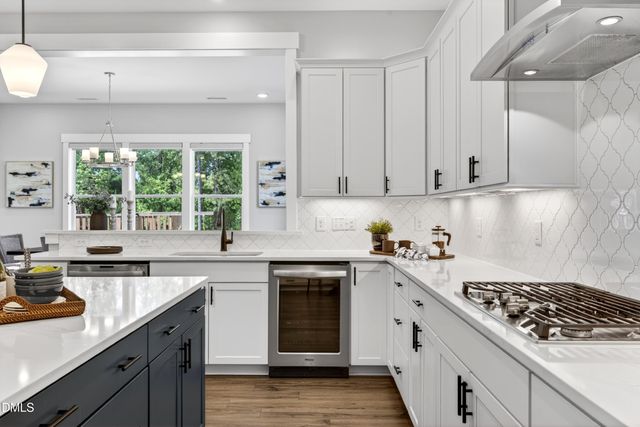 1925 Custom Lane, Apex, NC 27502