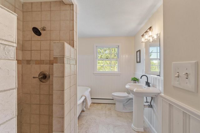 92 Bridge Street, Salem, NH 03079