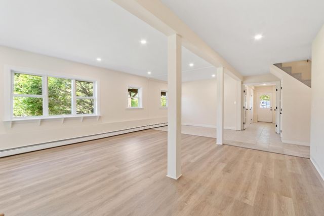 92 Bridge Street, Salem, NH 03079
