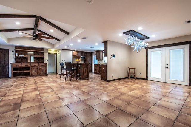 488 Caribbean Dr, Corpus Christi, TX 78418