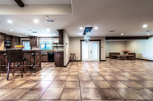 488 Caribbean Dr, Corpus Christi, TX 78418