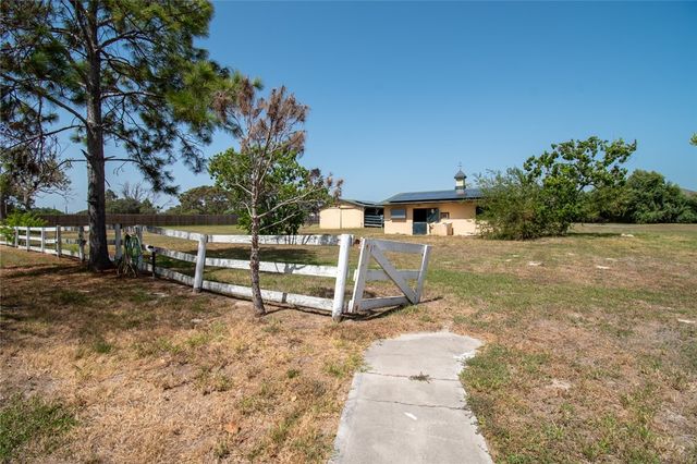 488 Caribbean Dr, Corpus Christi, TX 78418