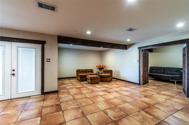 488 Caribbean Dr, Corpus Christi, TX 78418