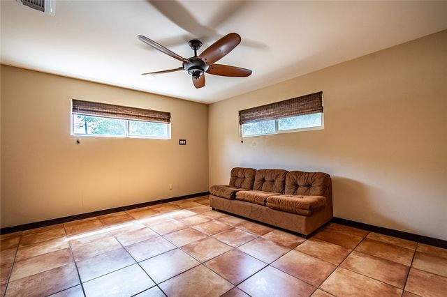 488 Caribbean Dr, Corpus Christi, TX 78418