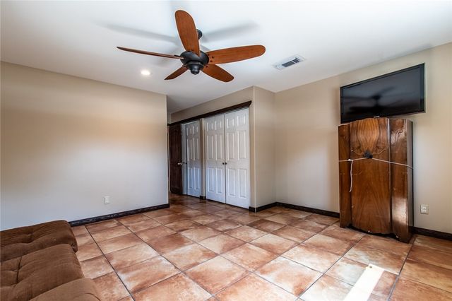 488 Caribbean Dr, Corpus Christi, TX 78418
