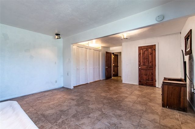 488 Caribbean Dr, Corpus Christi, TX 78418