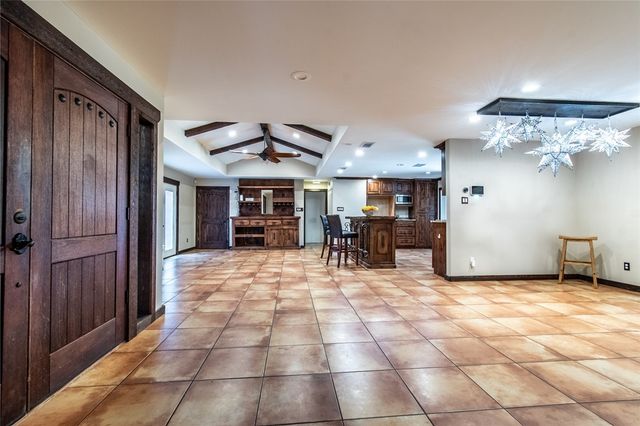 488 Caribbean Dr, Corpus Christi, TX 78418