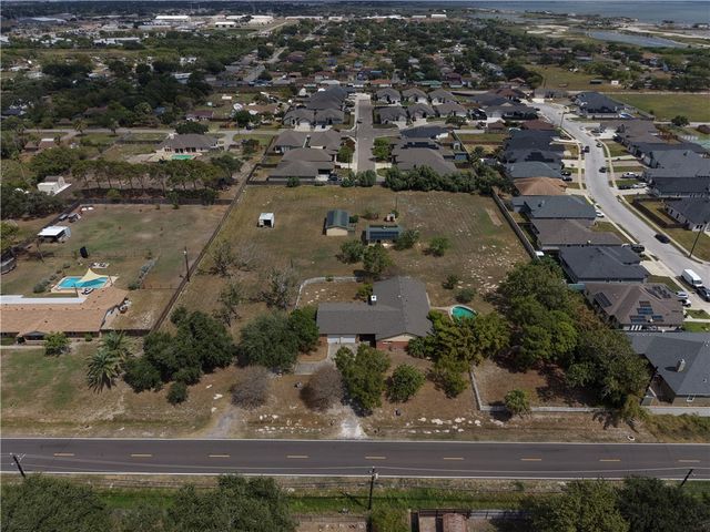 488 Caribbean Dr, Corpus Christi, TX 78418