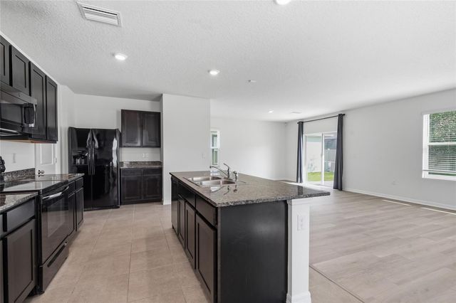 32745 PEZ LANDING LANE, Wesley Chapel, FL 33543