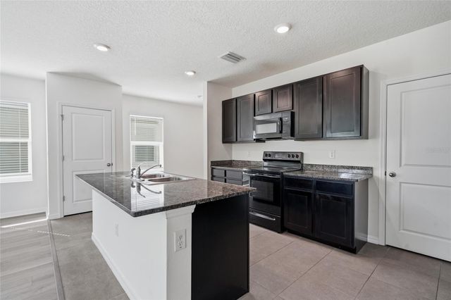 32745 PEZ LANDING LANE, Wesley Chapel, FL 33543