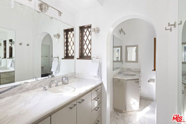 2746 Belden Drive, Los Angeles, CA 90068