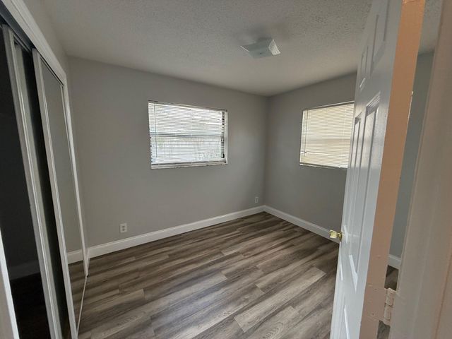 2003 A Isaacs Avenue, West Palm Beach, FL 33407