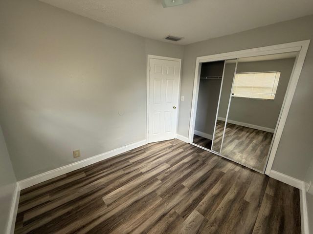 2003 A Isaacs Avenue, West Palm Beach, FL 33407